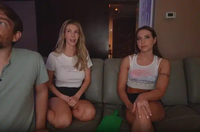 JackAndJill – Threesome With Fit Hottie