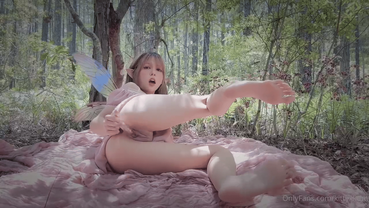KittyxKum – The Fae Comes Out To Play On This Sunny Day