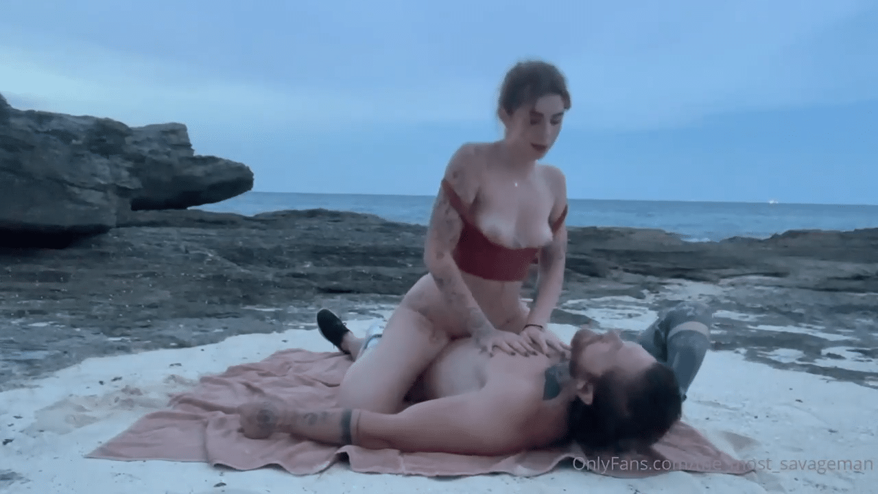Emily Oram – Beach Fuck